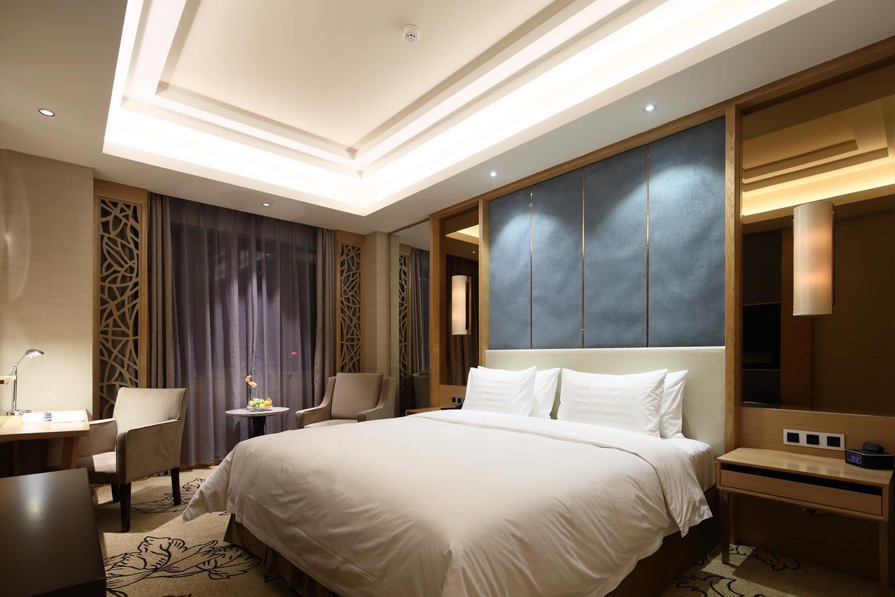 Jinan Luxury Blue Horizon Hotel Extérieur photo