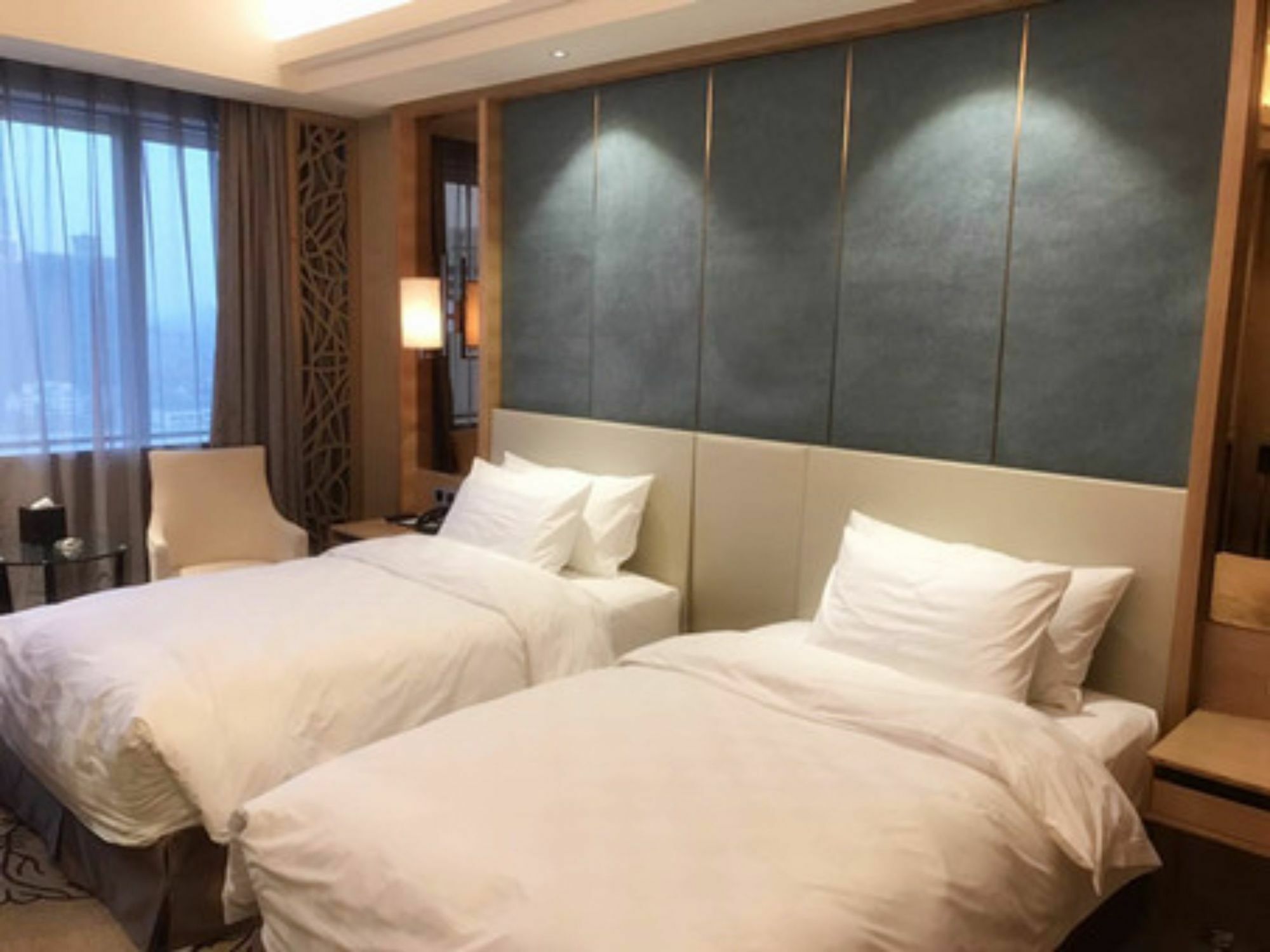 Jinan Luxury Blue Horizon Hotel Extérieur photo